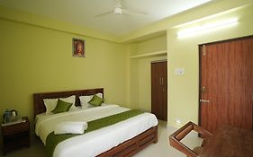 Le Leos Park Inn
